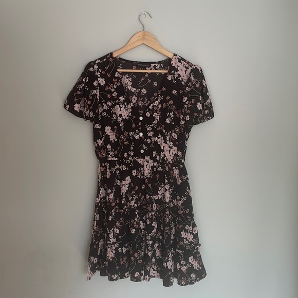 Dresses & Skirts - Spring Floral Dress